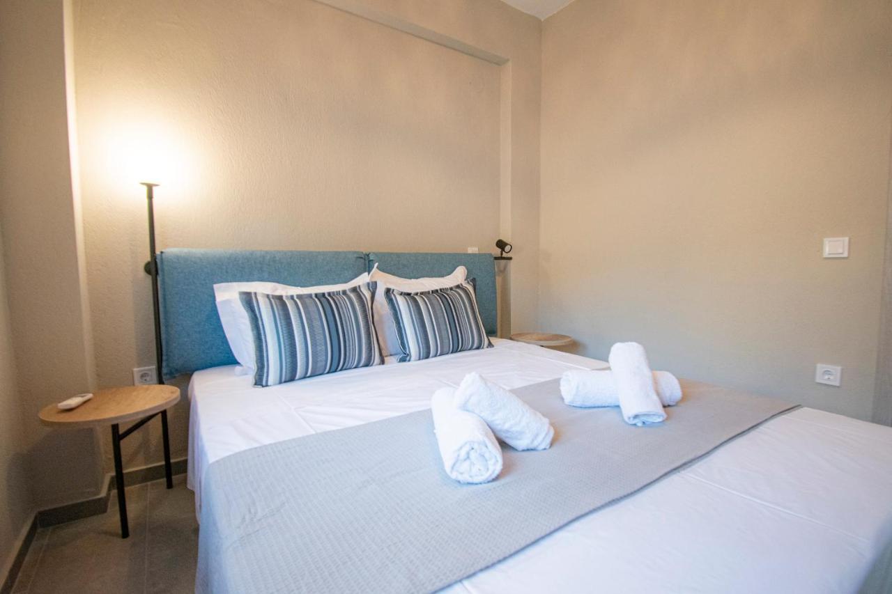 Heraclea Luxury Suites Nea Irakleia Exterior photo